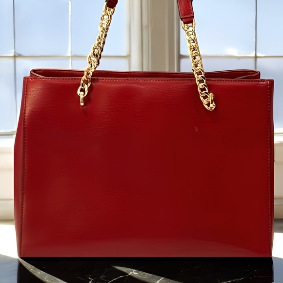 MICHAEL KORS Adele Burgundy Studded Lrg Shld Bag w/ Gld Chain & Lea Strap | EUC - Picture 4 of 16